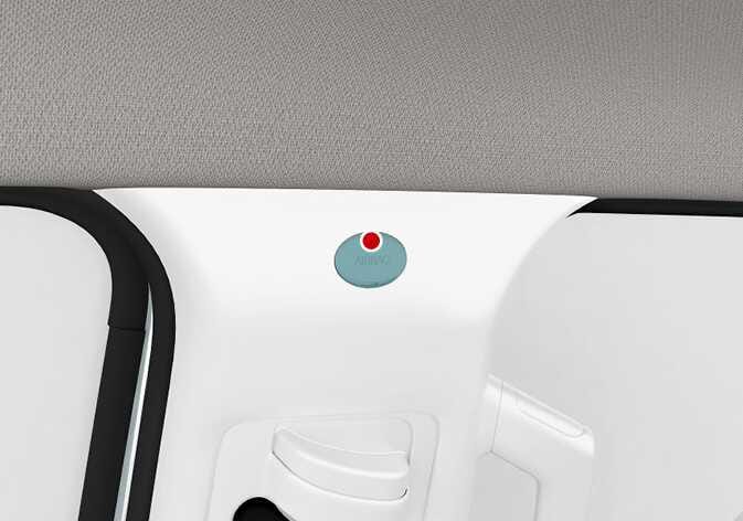 2026 기아 타스만 커튼 에어백 장착 위치 이미지입니다. 차량 실내 천장과 연결되는 필러 트림 상단에 'AIRBAG' 문구가 표기된 부분이 청록색으로 강조되어 있습니다. 커튼 에어백이 내장된 위치를 확인하는 기능을 설명합니다.