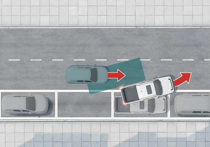 2026 기아 타스만 후측방 충돌방지 보조 작동 이미지입니다. 평행 주차된 흰색 차량이 붉은색 굽은 화살표 방향으로 전진 출차하고, 후측방 도로에서 회색 차량이 붉은색 직선 화살표 방향으로 접근하는 모습입니다. 충돌 위험이 있는 영역이 청록색으로 강조되어 있습니다. 전진 출차 시 후측방에서 다가오는 차량과의 충돌 위험을 감지하여 제동을 돕는 기능을 설명합니다.